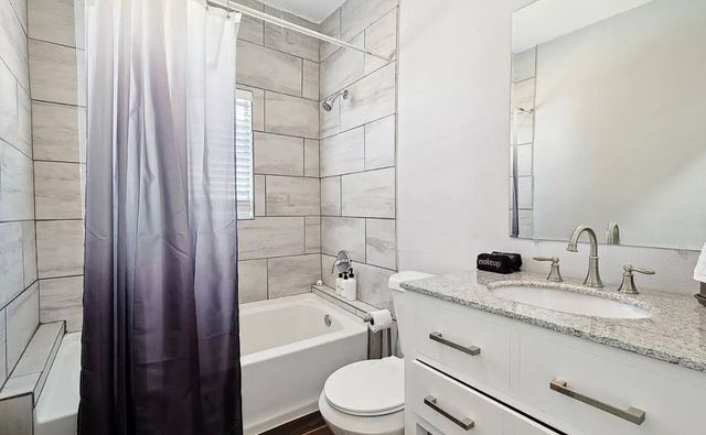 702 N Edgefield Avenue, Dallas, TX 75208