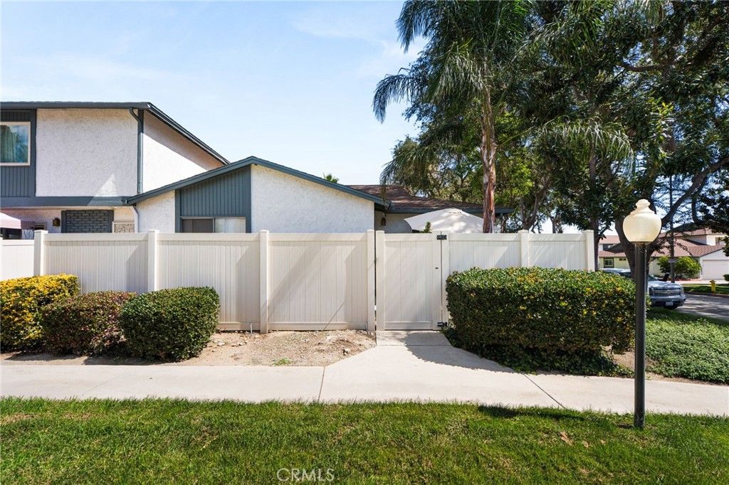 481 D, Upland, CA 91786 — exterior