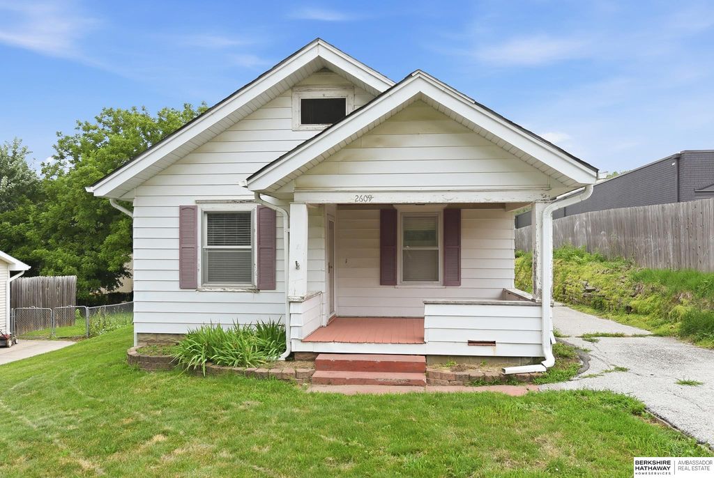2609 N 73rd Street, Omaha, NE 68134