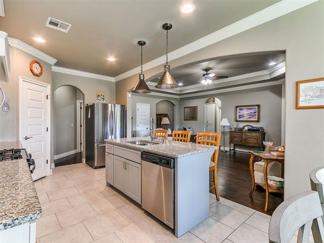 16717 Doyle Drive, Edmond, OK 73012