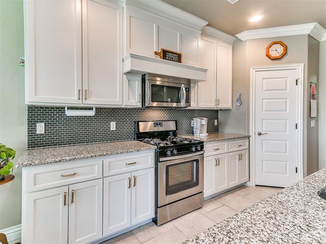 16717 Doyle Drive, Edmond, OK 73012