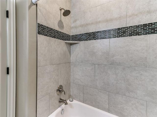16717 Doyle Drive, Edmond, OK 73012