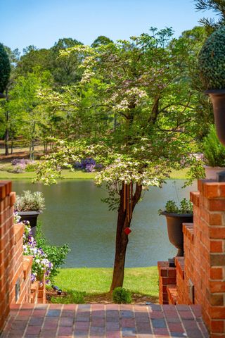 261 Magnolia Lake Road, Aiken, SC 29803