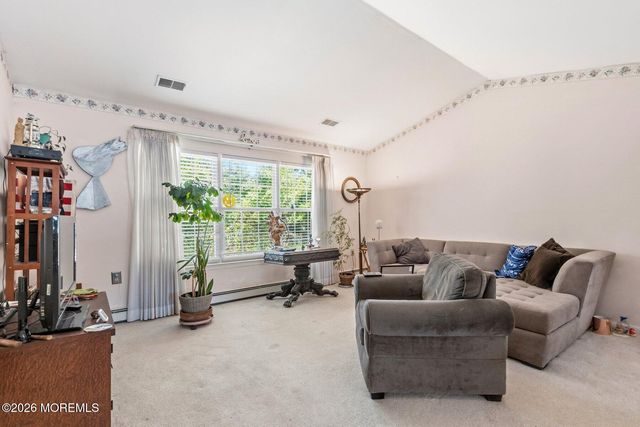 148 Morning Glory Lane, Whiting, NJ 08759