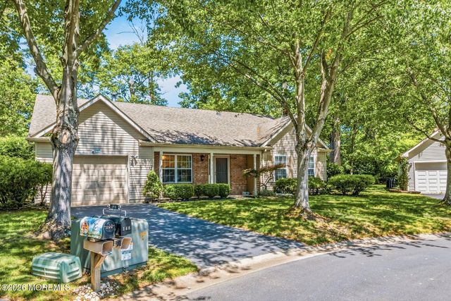 148 Morning Glory Lane, Whiting, NJ 08759