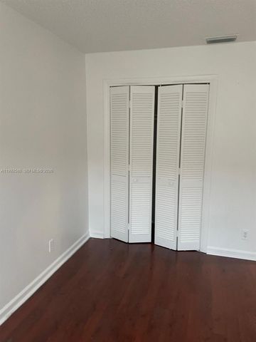 222 SW 1st St H-5, Pompano Beach, FL 33060