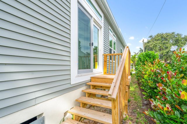 1757 12th Court N, Lake Worth Beach, FL 33460