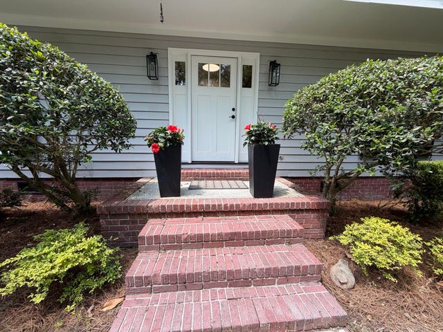 104 Seven Oaks Lane, Summerville, SC 29485