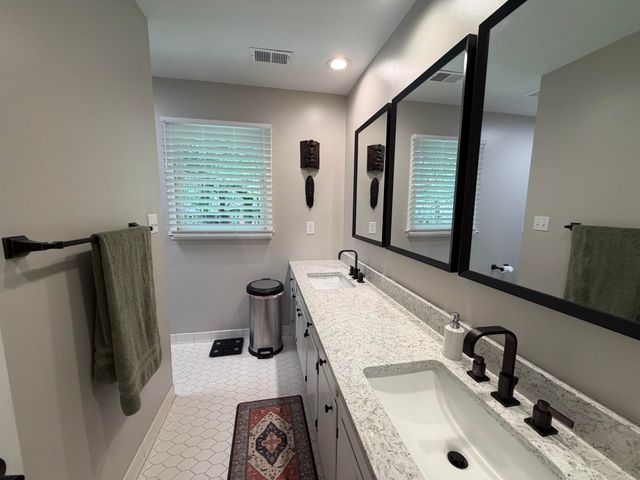 104 Seven Oaks Lane, Summerville, SC 29485