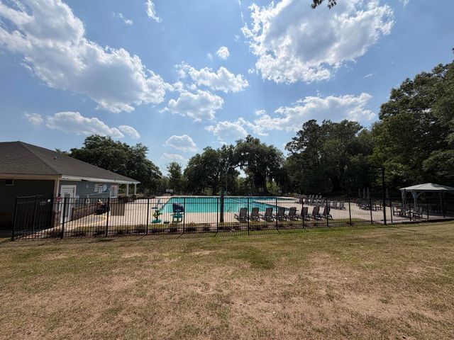 104 Seven Oaks Lane, Summerville, SC 29485