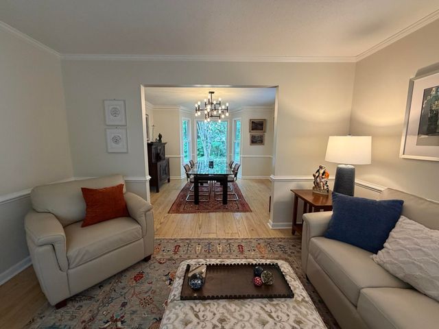 104 Seven Oaks Lane, Summerville, SC 29485