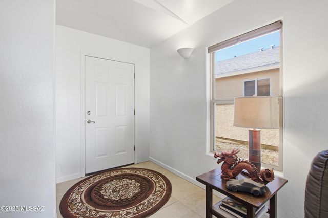 8807 E Mountain Spring Drive, Tucson, AZ 85747