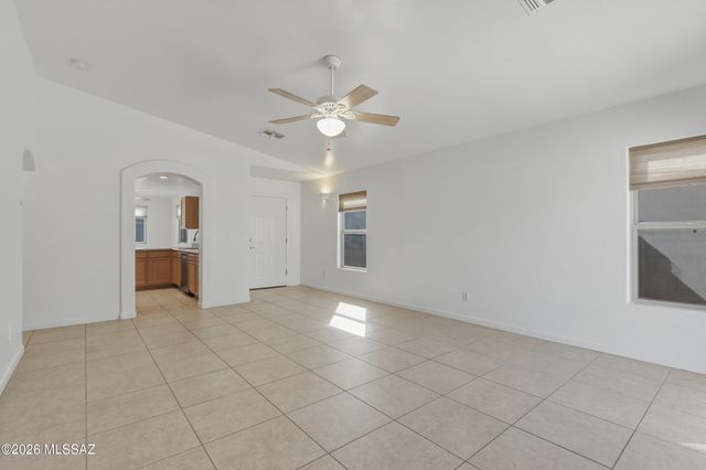 8807 E Mountain Spring Drive, Tucson, AZ 85747