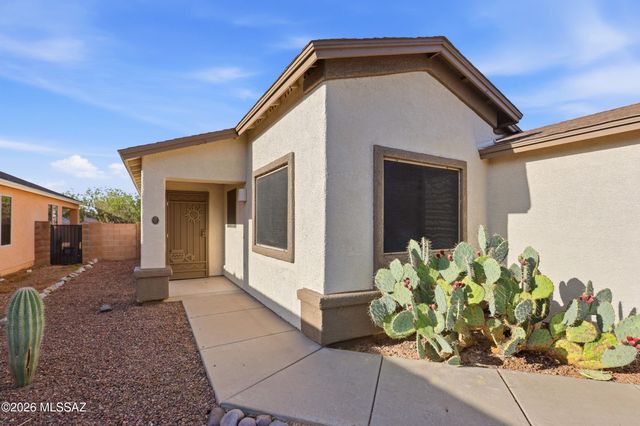 8807 E Mountain Spring Drive, Tucson, AZ 85747