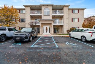 2021 W 75th Place 17, Merrillville, IN 46410