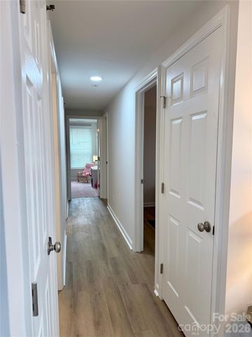 1649 Arlyn Circle K, Charlotte, NC 28213