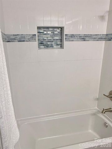 1649 Arlyn Circle K, Charlotte, NC 28213