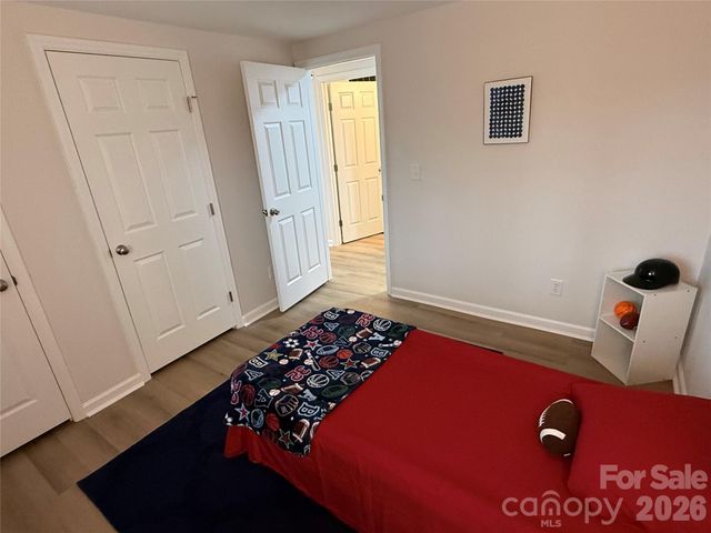 1649 Arlyn Circle K, Charlotte, NC 28213