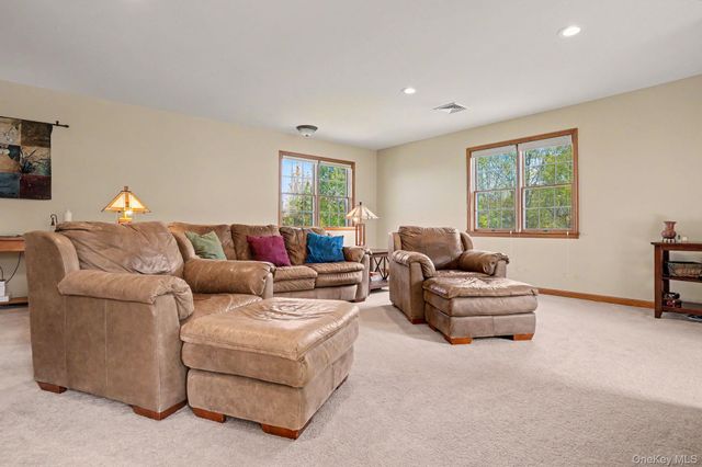 2 Brenner Hollow Road, Pleasant Valley, NY 12569