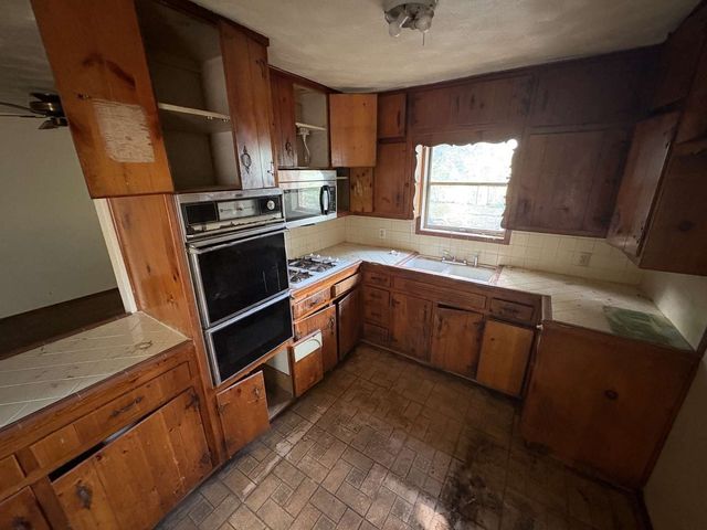 2101 Dayton Street, Haltom City, TX 76117