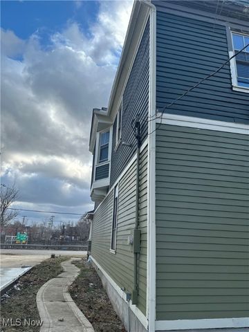 2608 Vega Avenue, Cleveland, OH 44113