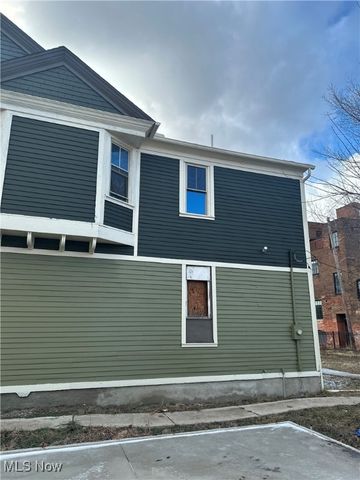 2608 Vega Avenue, Cleveland, OH 44113