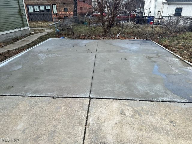 2608 Vega Avenue, Cleveland, OH 44113