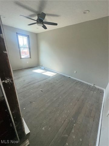 2608 Vega Avenue, Cleveland, OH 44113