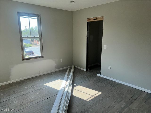 2608 Vega Avenue, Cleveland, OH 44113