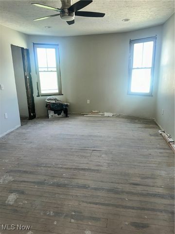 2608 Vega Avenue, Cleveland, OH 44113