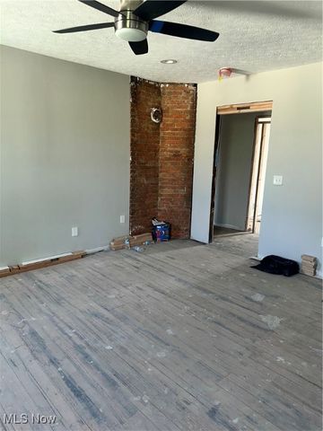 2608 Vega Avenue, Cleveland, OH 44113