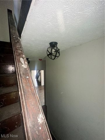 2608 Vega Avenue, Cleveland, OH 44113