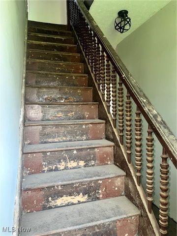 2608 Vega Avenue, Cleveland, OH 44113