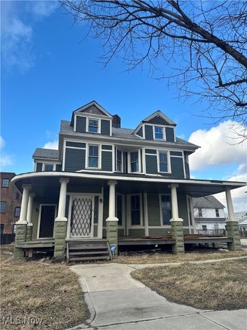 2608 Vega Avenue, Cleveland, OH 44113