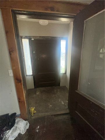 2608 Vega Avenue, Cleveland, OH 44113