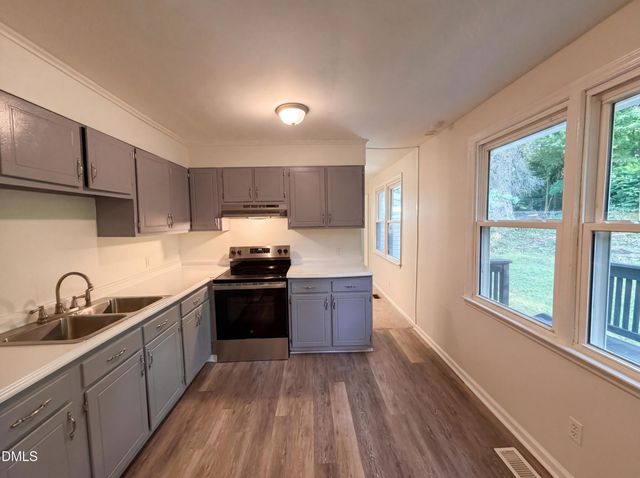 310 Robin Hood Drive, Raleigh, NC 27604