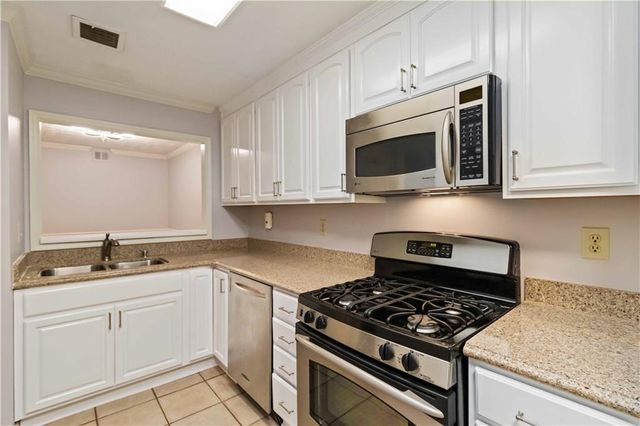 103 Riverview SE Drive, Marietta, GA 30067