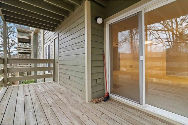 103 Riverview SE Drive, Marietta, GA 30067