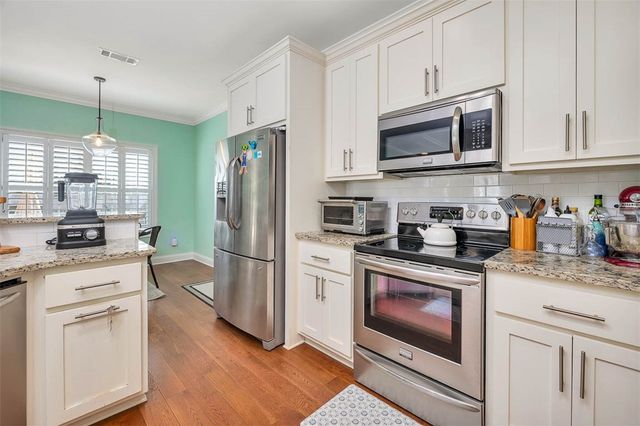 18 Country Club Court, St Simons Island, GA 31522