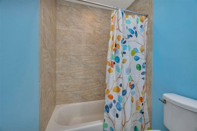 18 Country Club Court, St Simons Island, GA 31522