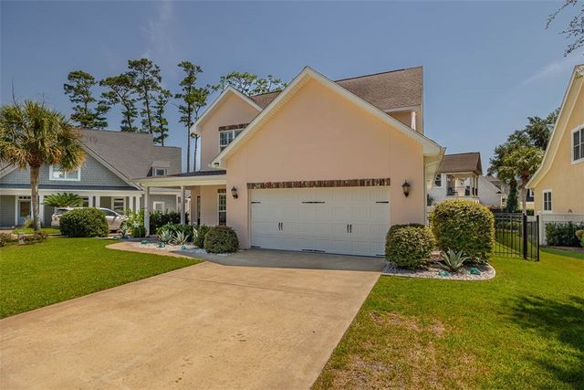 18 Country Club Court, St Simons Island, GA 31522