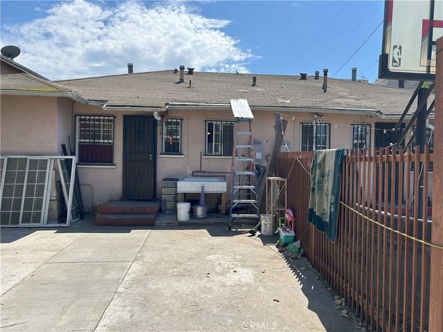 1743 -45 W 60th Place, Los Angeles, CA 90047