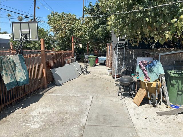 1743 -45 W 60th Place, Los Angeles, CA 90047