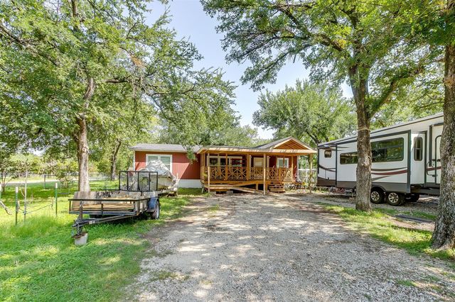 149 N Greenbriar Road, Whitney, TX 76692