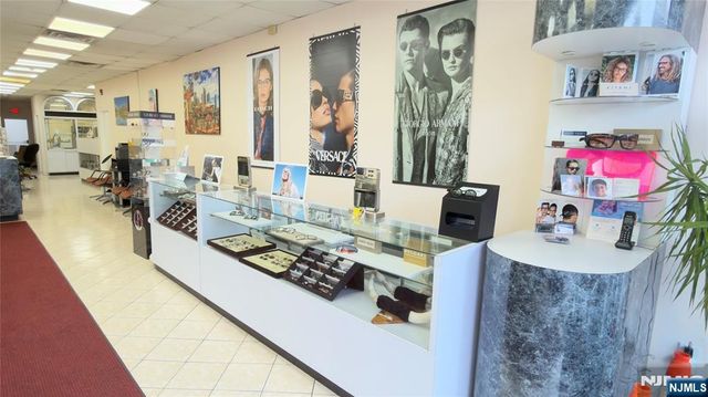 6110 Bergenline Avenue, West New York, NJ 07093