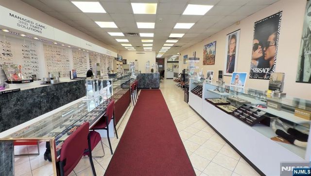 6110 Bergenline Avenue, West New York, NJ 07093