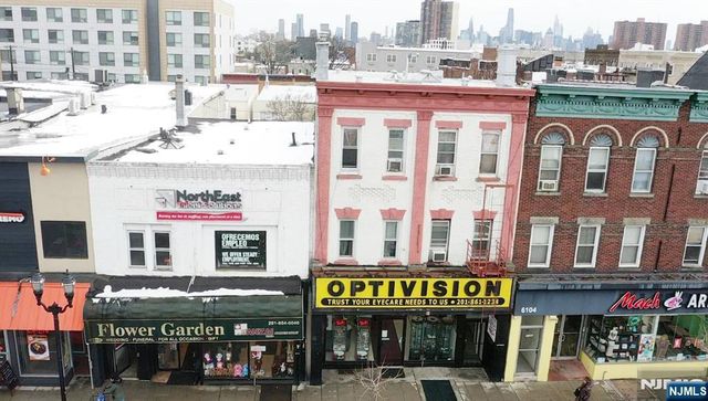 6110 Bergenline Avenue, West New York, NJ 07093