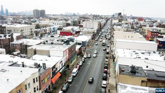 6110 Bergenline Avenue, West New York, NJ 07093