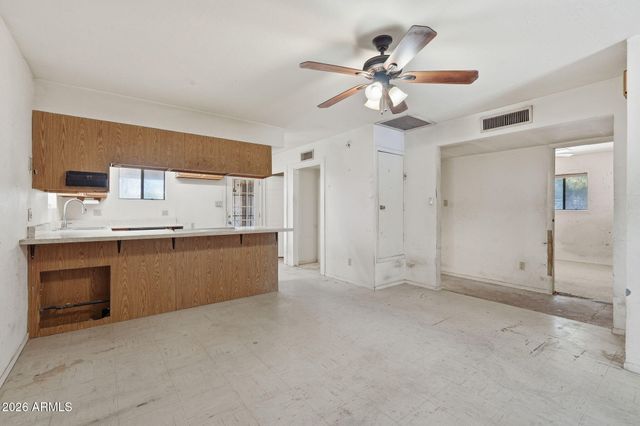 4204 N 19TH Street, Phoenix, AZ 85016