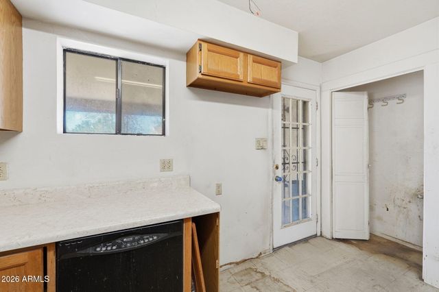 4204 N 19TH Street, Phoenix, AZ 85016